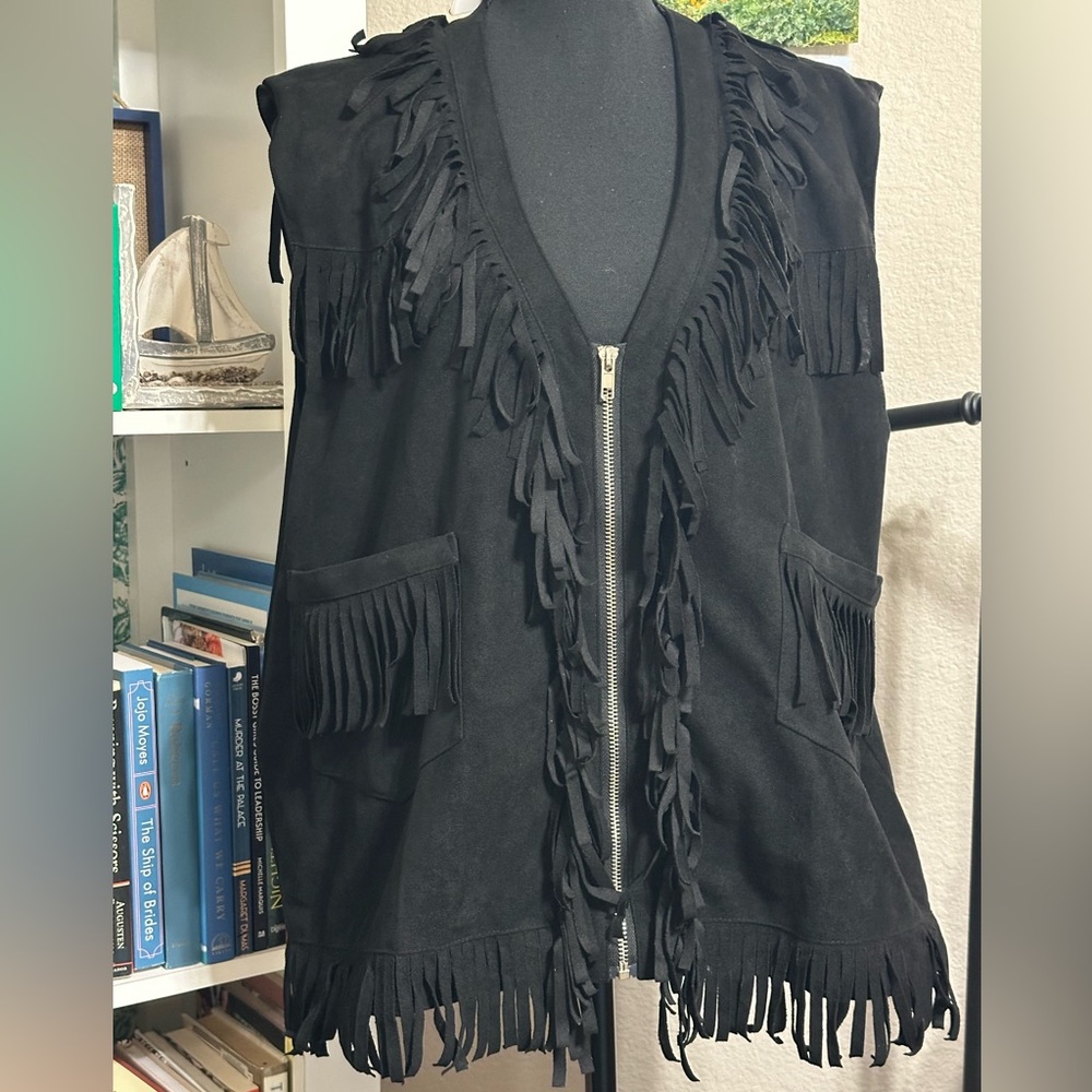NWT Coofandy Black Faux Suede Fringe Vest with Front Zip - Womens